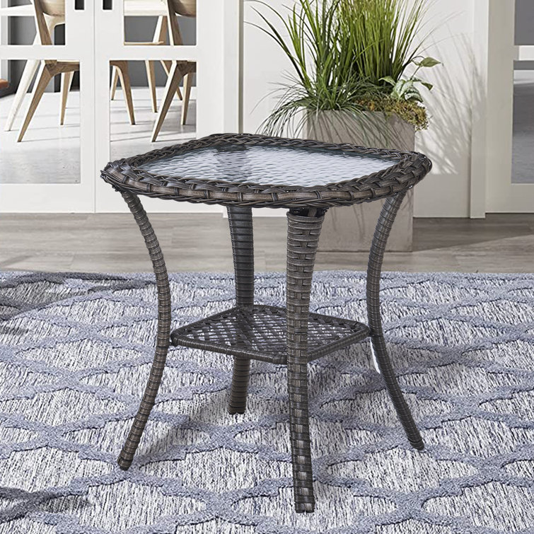 Wicker glass store table